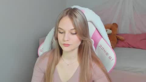 Aria online show from September 25, 6:15 pm