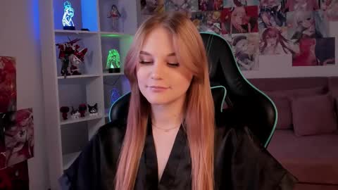 Aria online show from November 13, 5:43 am