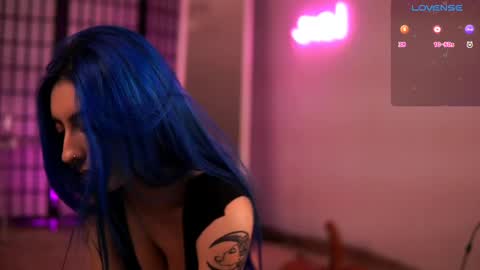 Aria  online show from March 6, 12:10 am