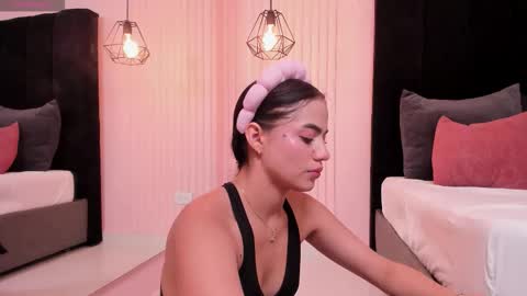 Ariel online show from November 26, 6:15 pm