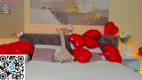 Snapshot of ariella_sol chatting on February 14, 1:34 am Ariella GTM3 Tue Wed Thu Fri Sat 0400 am-1030pm online show from February 14, 1:34 am