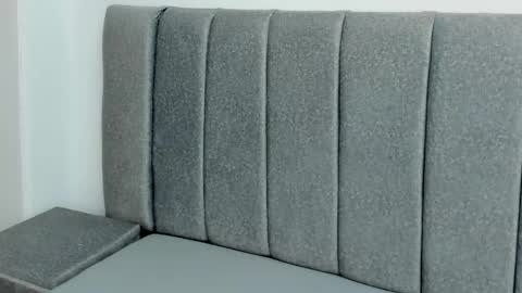 arihanna_london online show from April 10, 8:46 pm