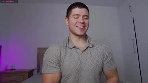 A n g e l  f r o m  H e l l online show from February 5, 10:30 am