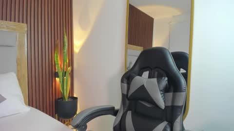 A R I online show from February 16, 7:12 pm