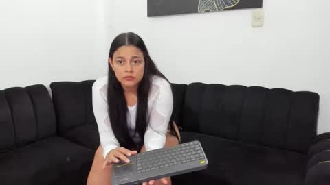 arisha_kazumi22 online show from May 22, 2:51 am