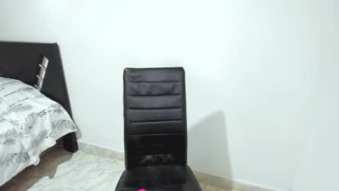 aristena_01 online show from March 2, 11:33 pm