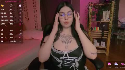 Astrid online show from December 3, 4:02 am