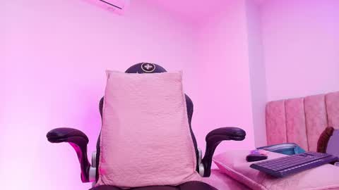 Arleth  online show from January 16, 3:15 am