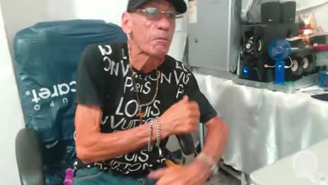 armaduradeacero online show from October 26, 9:43 am