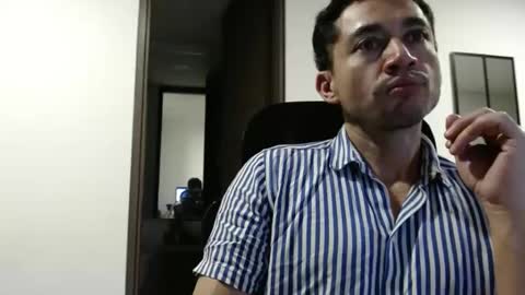 Armand online show from October 3, 4:32 am