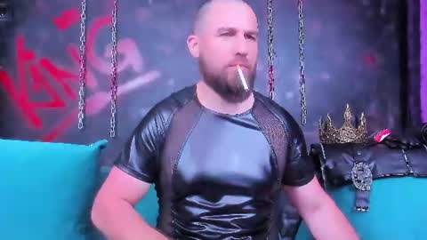 Armando online show from June 17, 6:46 pm