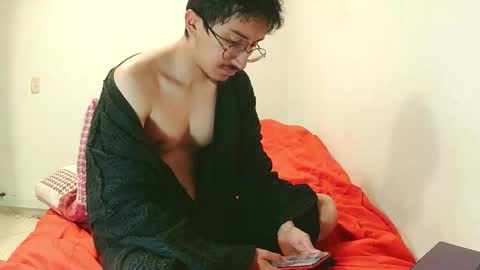 armin_red1 online show from October 13, 2:46 am