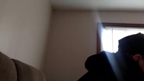 armyguy5311 online show from April 12, 2:43 pm