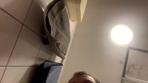 armyskater32 online show from December 5, 11:13 pm