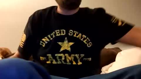 armyvetaz03 online show from January 17, 8:02 am