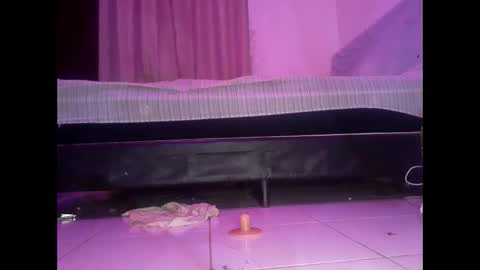 Cute Ass Princess online show from December 13, 9:32 pm