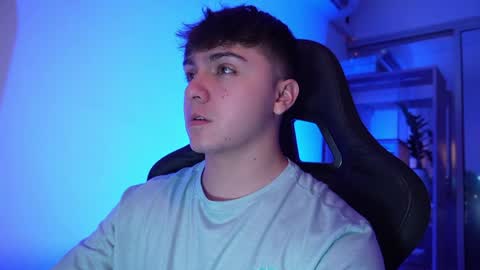 aron__cooper online show from April 10, 1:27 pm