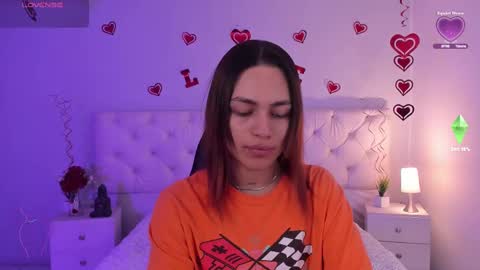 Aron cruz  online show from February 17, 1:55 pm