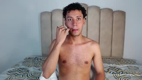 aron cooper online show from November 8, 6:16 am