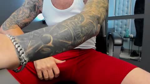 AronGrant online show from October 11, 9:25 am