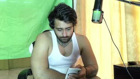 aronmiller online show from August 5, 6:16 pm
