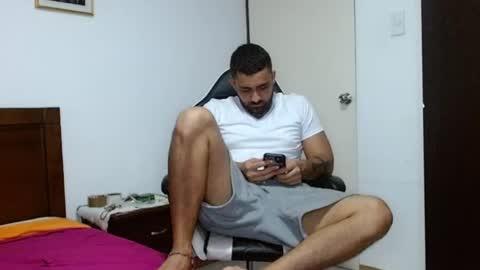 aronmiller online show from September 29, 9:36 pm