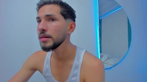 Snapshot of aronn_king chatting on September 19, 3:21 am Aron online show from September 19, 3:21 am