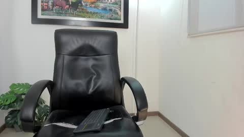   online show from February 10, 11:02 pm