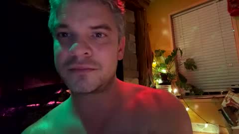 art_machx online show from December 20, 11:58 pm