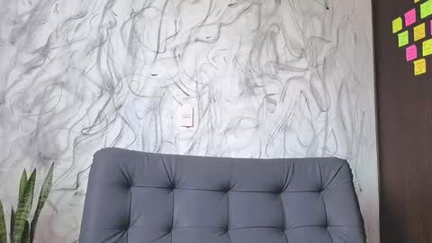   online show from December 15, 7:54 pm