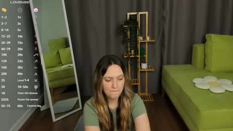 Sara online show from September 10, 8:10 pm