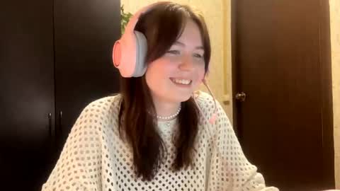 Mary online show from May 3, 3:07 pm