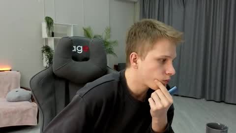 Archie online show from October 29, 12:40 pm