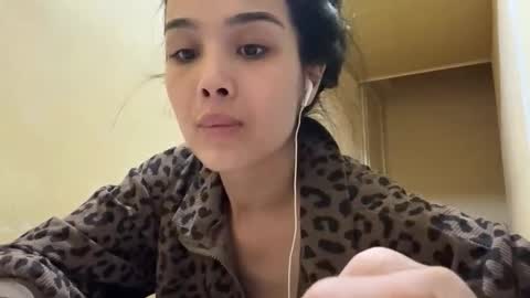 Amina online show from March 4, 7:11 pm