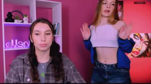 A Tiny Angel online show from May 11, 11:28 am