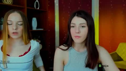 A Tiny Angel online show from May 13, 11:42 am