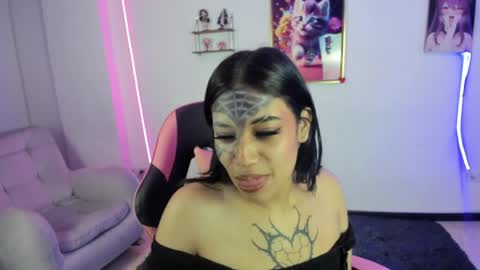 aryahmoonn online show from May 13, 4:11 am