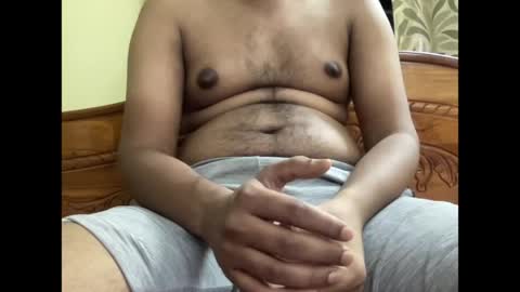 aryan_980763874 online show from May 6, 6:47 pm