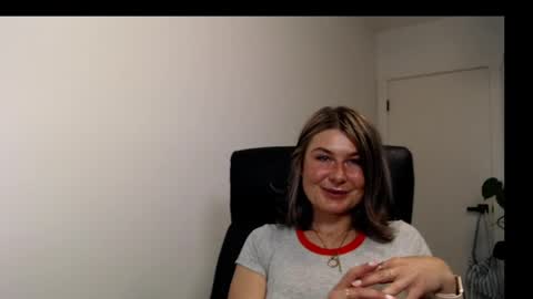 ashalynrose online show from June 8, 2:56 am