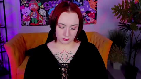 Snapshot of asheluck chatting on December 14, 8:18 pm AshleyAshe online show from December 14, 8:18 pm