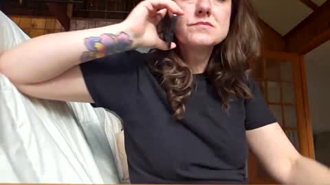 Snapshot of ashelynngrey1986 chatting on February 25, 9:04 pm Ashelynn Grey online show from February 25, 9:04 pm