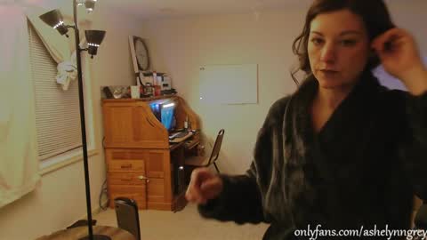 Snapshot of ashelynngrey1986 chatting on February 15, 8:54 am Ashelynn Grey online show from February 15, 8:54 am