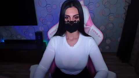   Yasmina   online show from July 22, 3:30 am