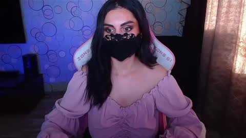   Yasmina   online show from October 19, 6:40 am