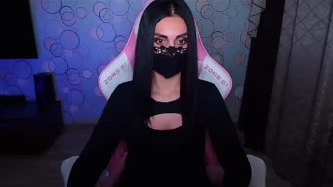   Yasmina   online show from November 25, 8:13 am