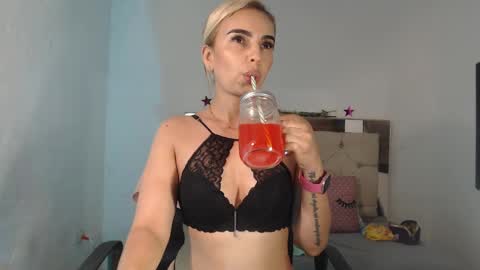ashley__tylor online show from March 9, 7:12 am