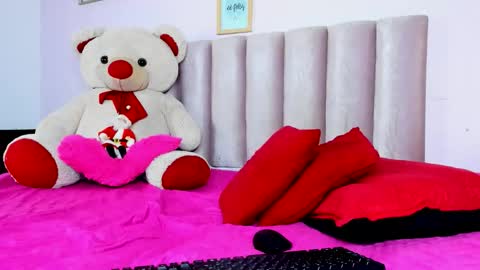 Ashley  online show from December 19, 9:54 pm