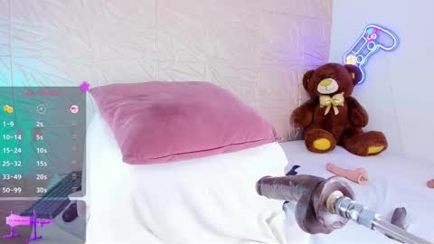 Ashley online show from February 22, 5:24 pm