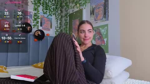 Ashle online show from November 5, 6:26 am