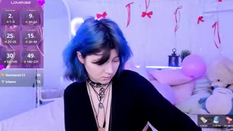 Ashley online show from March 5, 9:02 pm